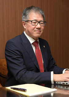 弁護士　杉本 徳生